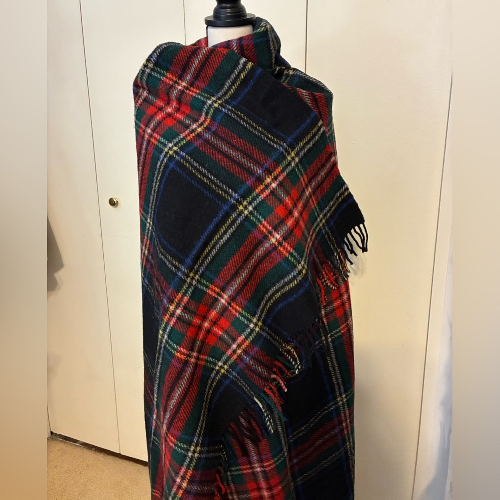 Plaid - Tartan Black Stewart Throw - Picture 2 of 2